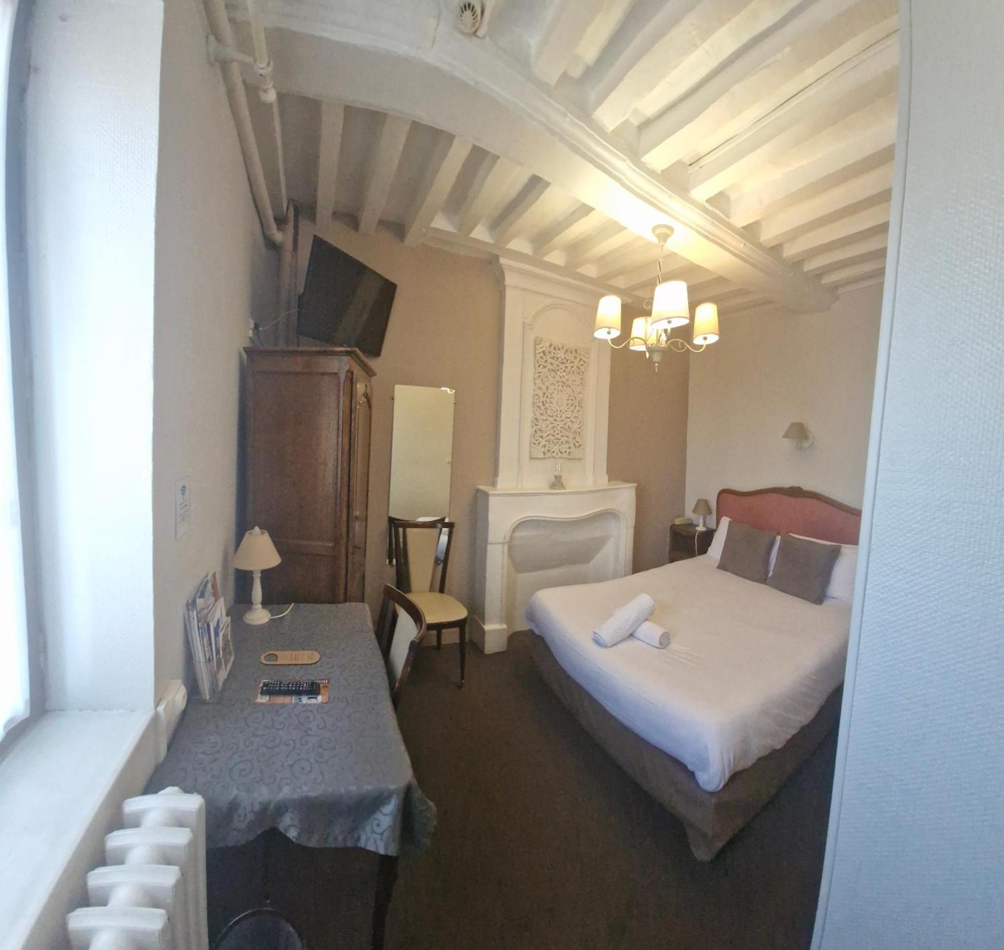 Hotel Saint Etienne Кан Екстериор снимка