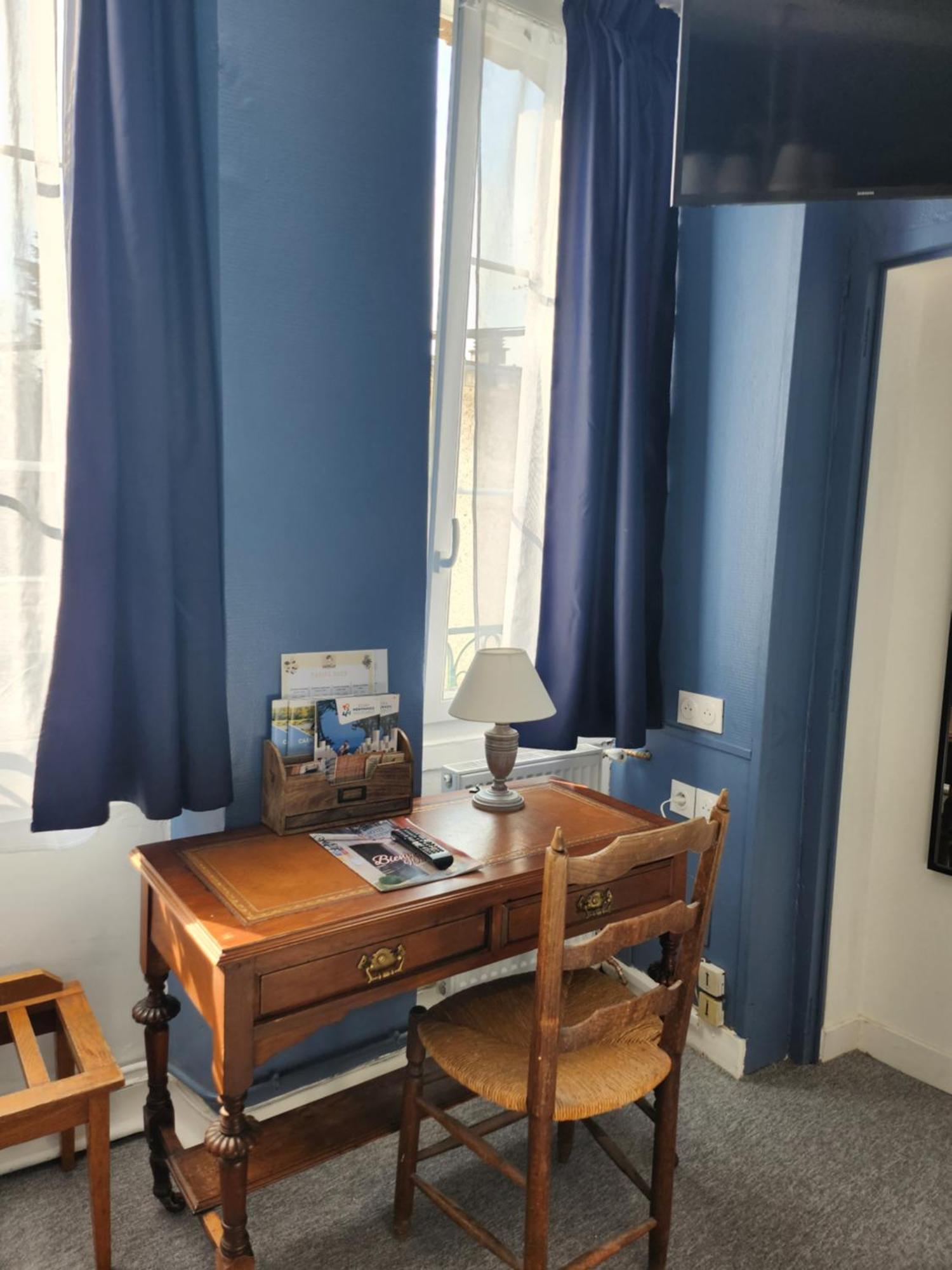 Hotel Saint Etienne Кан Екстериор снимка