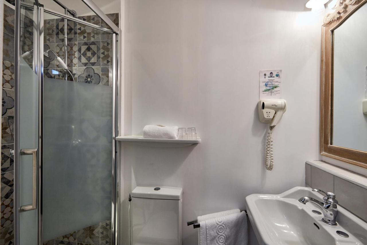 Hotel Saint Etienne Кан Екстериор снимка